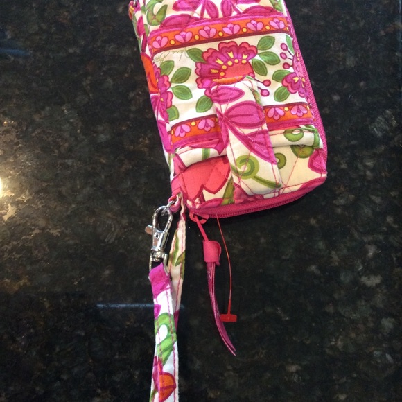 Vera Bradley Wristlet excellent pre owned conditio - Picture 2 of 3